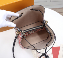 Load image into Gallery viewer, LOUIS VUITTON M45360 CRAFTY NÉONOÉ
