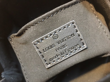 Load image into Gallery viewer, LOUIS VUITTON
