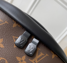Load image into Gallery viewer, LOUIS VUITTON M44388 DISCOVERY
