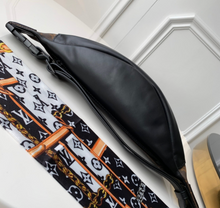 Load image into Gallery viewer, LOUIS VUITTON M44388 DISCOVERY
