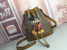 Load image into Gallery viewer, GUCCI 602691 HWXAM 8559
