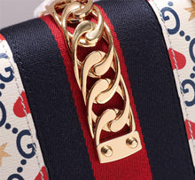 Load image into Gallery viewer, GUCCI 470270 DJ2SG 8963
