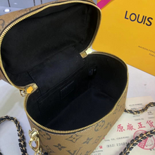Load image into Gallery viewer, LOUIS VUITTON M57482 VANITY
