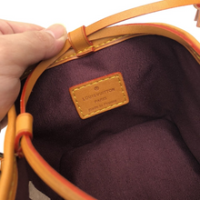 Load image into Gallery viewer, LOUIS VUITTON M57099 NOÉ PURSE
