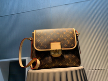 Load image into Gallery viewer, LOUIS VUITTON M51422 Canvas
