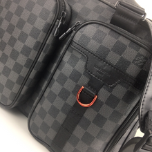 Load image into Gallery viewer, LOUIS VUITTON N40278 UTILITY
