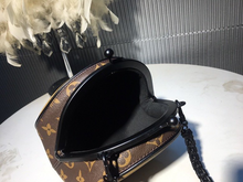 Load image into Gallery viewer, LOUIS VUITTON
