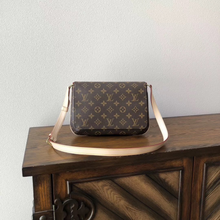 Load image into Gallery viewer, LOUIS VUITTON M51257
