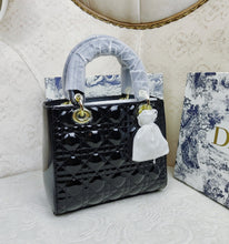 Load image into Gallery viewer, DIOR M0531NWDD_M900
