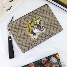 Load image into Gallery viewer, GUCCI 473904 GZN1N 1058
