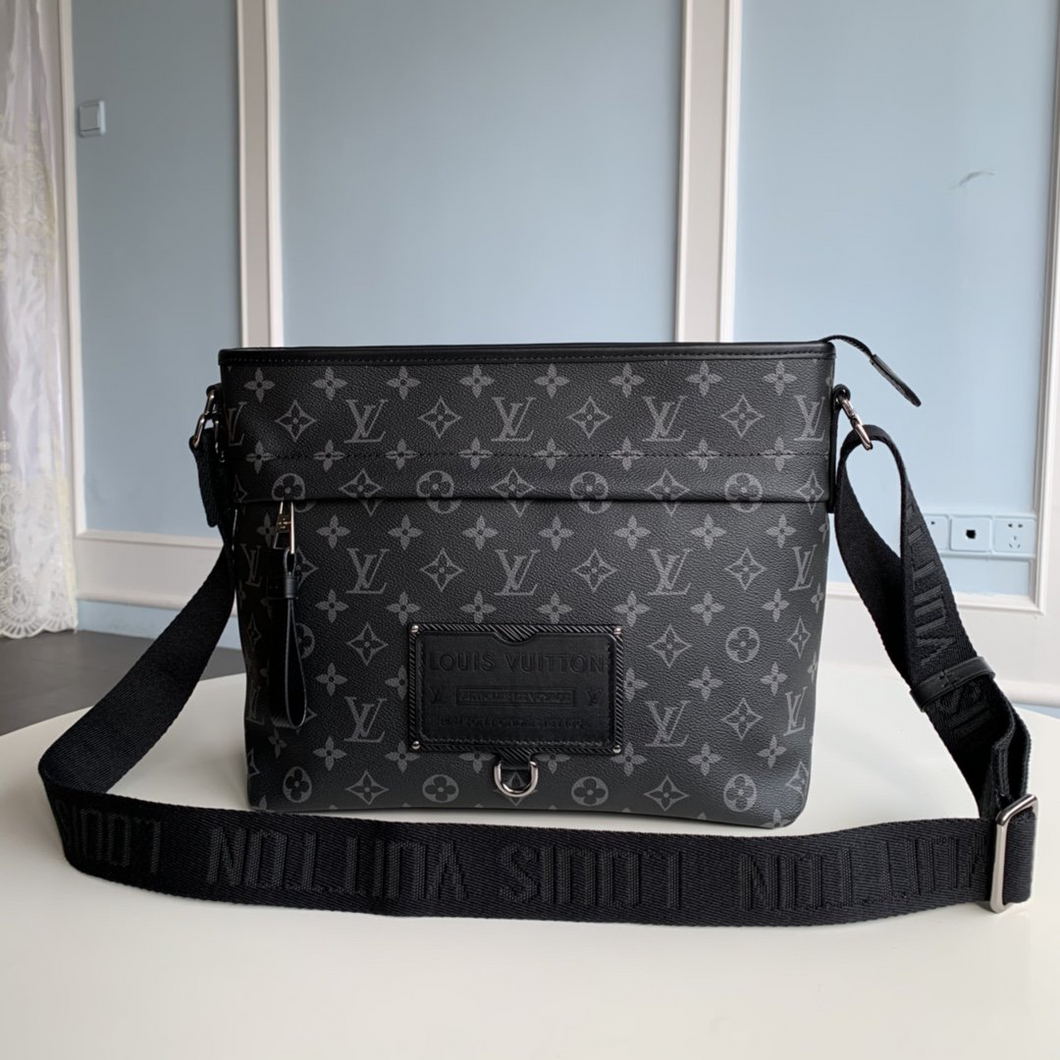 LOUIS VUITTON M45216 Messenger PM Voyager