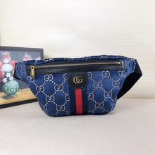 Load image into Gallery viewer, GUCCI 574968GZ8BT
