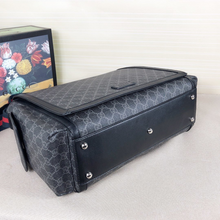 Load image into Gallery viewer, GUCCI 474138 K5RLN 1095
