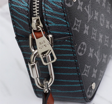 Load image into Gallery viewer, LOUIS VUITTON M69688 VOLGA ON STRAP
