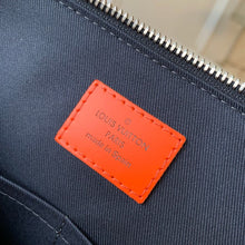 Load image into Gallery viewer, LOUIS VUITTON N40159 DISCOVERY
