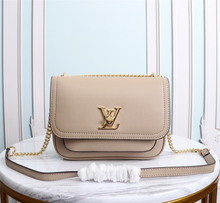 Load image into Gallery viewer, LOUIS VUITTON M57073 LOCKME CHAIN
