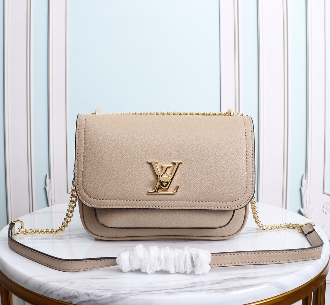 LOUIS VUITTON M57073 LOCKME CHAIN