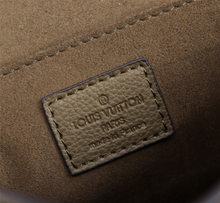 Load image into Gallery viewer, LOUIS VUITTON M57073 LOCKME CHAIN
