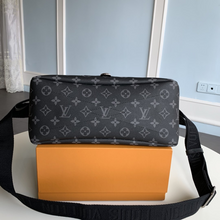 Load image into Gallery viewer, LOUIS VUITTON M45216 Messenger PM Voyager
