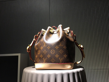 Load image into Gallery viewer, LOUIS VUITTON M40817 NOÉ BB

