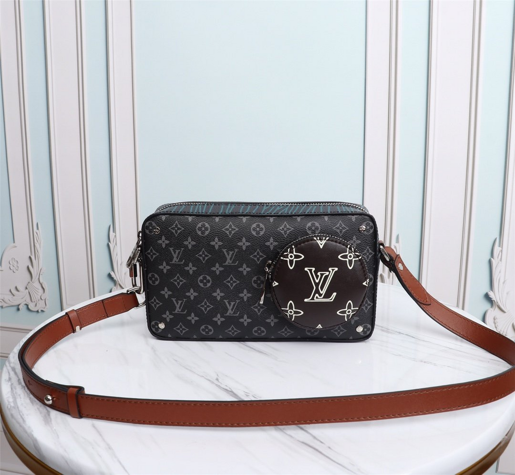 LOUIS VUITTON M69688 VOLGA ON STRAP