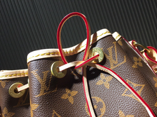Load image into Gallery viewer, LOUIS VUITTON M40817 NOÉ BB
