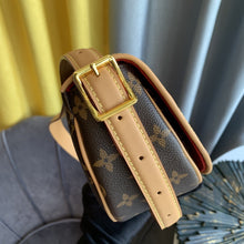 Load image into Gallery viewer, LOUIS VUITTON M44860 TAMBOURIN
