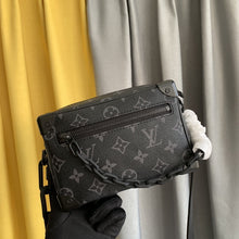 Load image into Gallery viewer, LOUIS VUITTON M44735 MINI SOFT TRUNK
