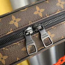 Load image into Gallery viewer, LOUIS VUITTON M44735 MINI SOFT TRUNK
