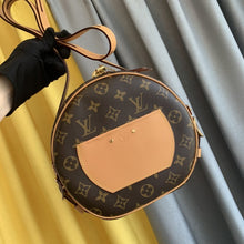 Load image into Gallery viewer, LOUIS VUITTON M45647 BOITE CHAPEAU SOUPLE
