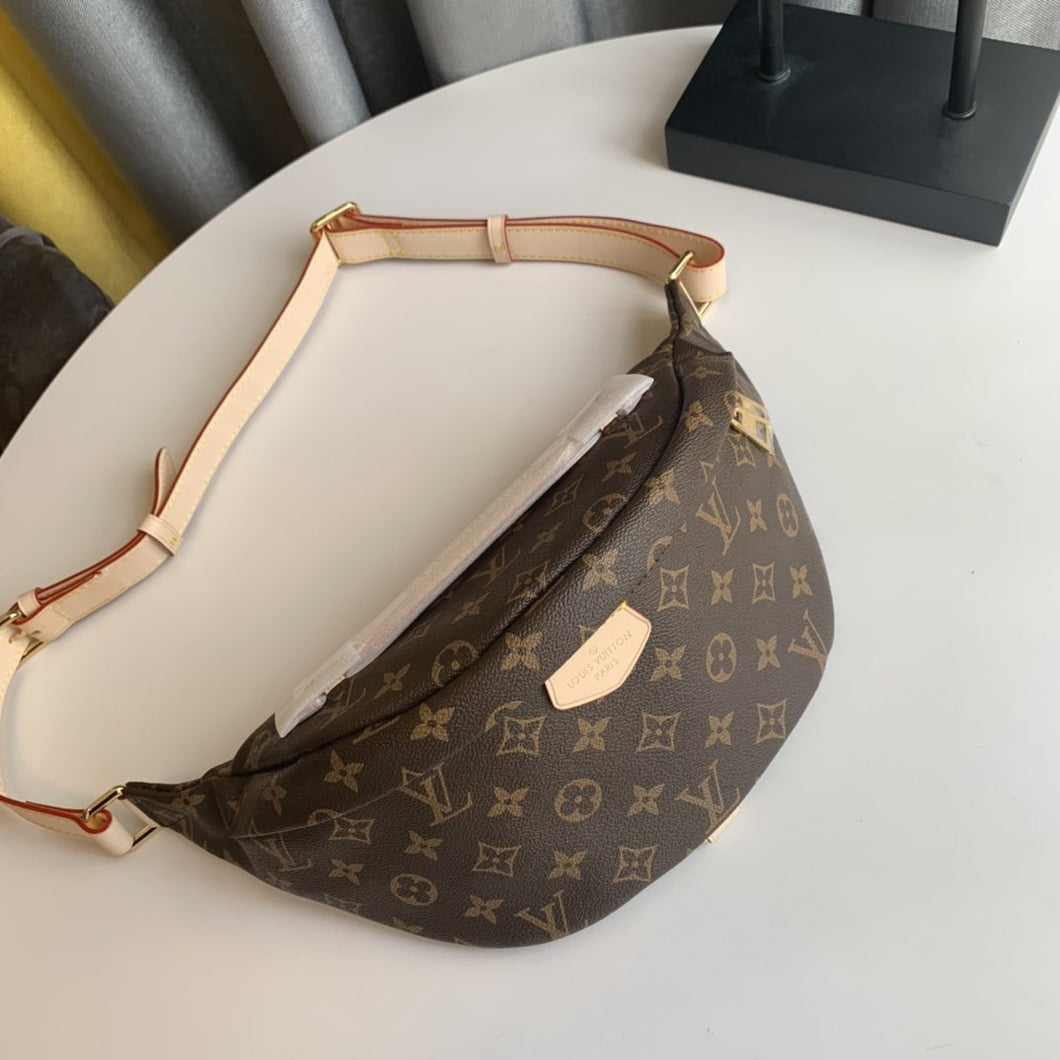 LOUIS VUITTON M43644 BUMBAG