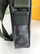 Load image into Gallery viewer, LOUIS VUITTON M43678 DANUBE
