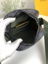 Load image into Gallery viewer, LOUIS VUITTON M43678 DANUBE
