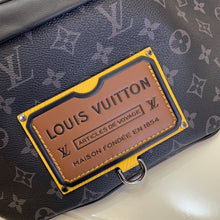 Load image into Gallery viewer, LOUIS VUITTON M45220 DISCOVERY

