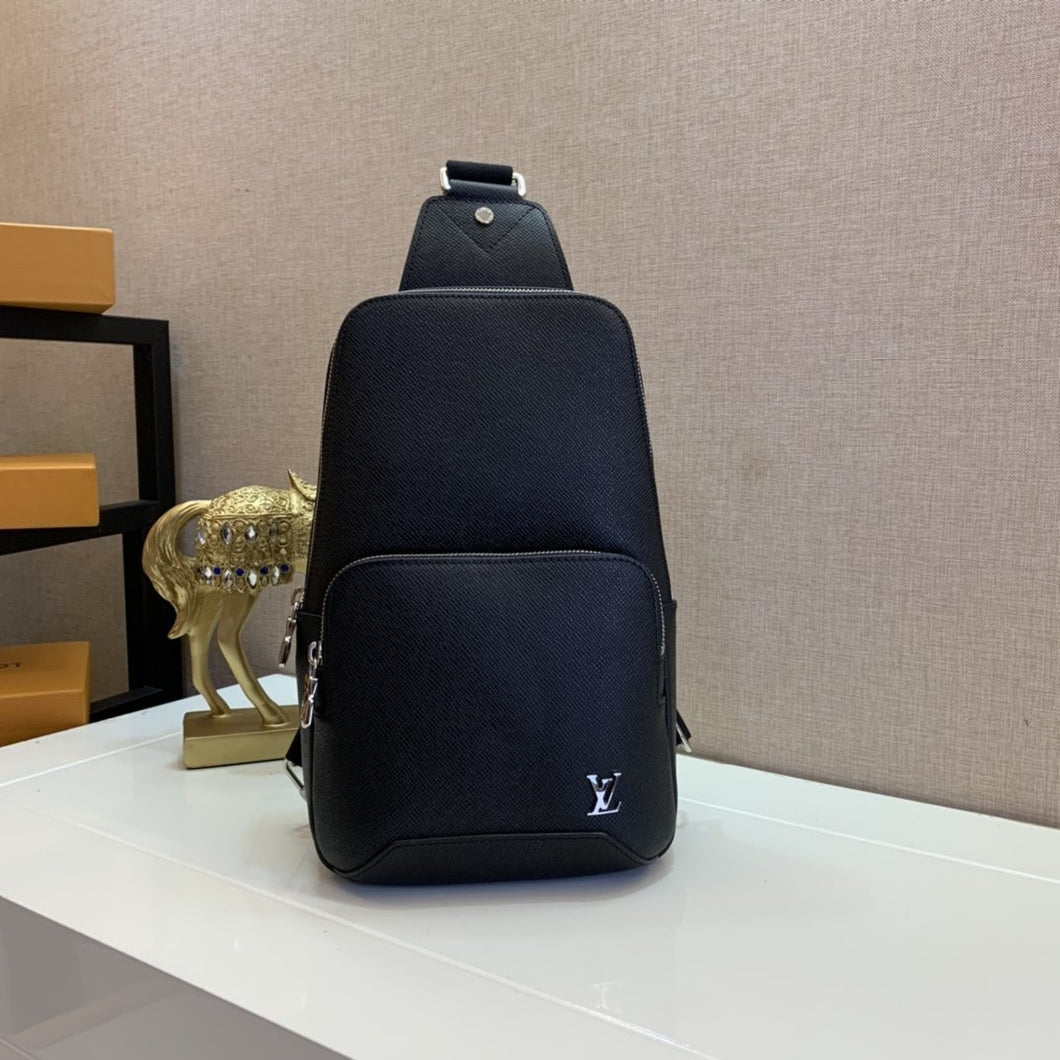 LOUIS VUITTON M30443 AVENUE