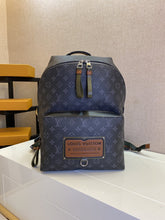 Load image into Gallery viewer, LOUIS VUITTON M45218 DISCOVERY
