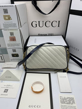 Load image into Gallery viewer, GUCCI 447632 1X5EG 3862
