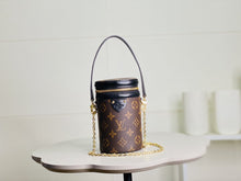 Load image into Gallery viewer, LOUIS VUITTON M68002 PETIT NOE
