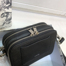 Load image into Gallery viewer, DIOR
