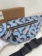 Load image into Gallery viewer, BURBERRY TB
