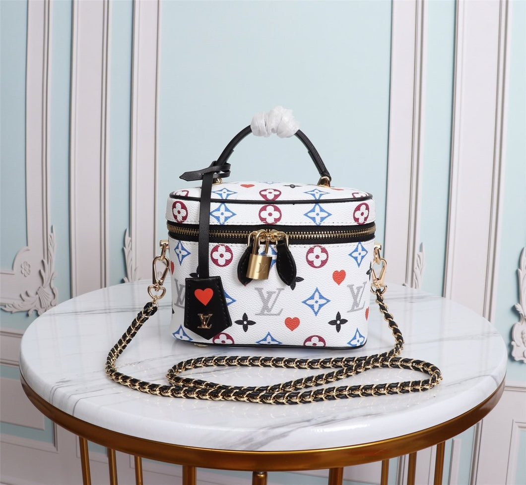 LOUIS VUITTON M57482 VANITY