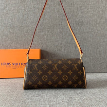 Load image into Gallery viewer, LOUIS VUITTON M44470
