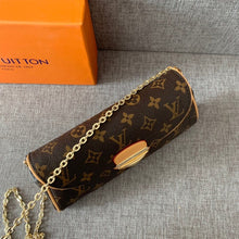 Load image into Gallery viewer, LOUIS VUITTON M44470
