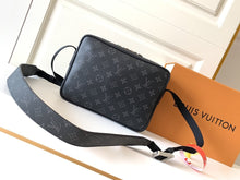 Load image into Gallery viewer, LOUIS VUITTON M30233 OUTDOOR
