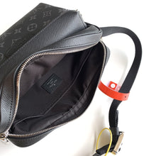 Load image into Gallery viewer, LOUIS VUITTON M30233 OUTDOOR
