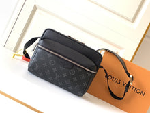 Load image into Gallery viewer, LOUIS VUITTON M30233 OUTDOOR
