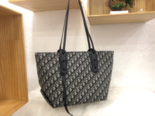 Load image into Gallery viewer, DIOR M1279ZRIW_M928
