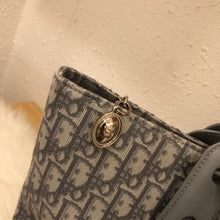 Load image into Gallery viewer, DIOR M1279ZRIW_M928
