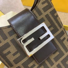 Load image into Gallery viewer, FENDI MON TRESOR

