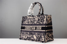 Load image into Gallery viewer, DIOR M1296ZTDT_M808
